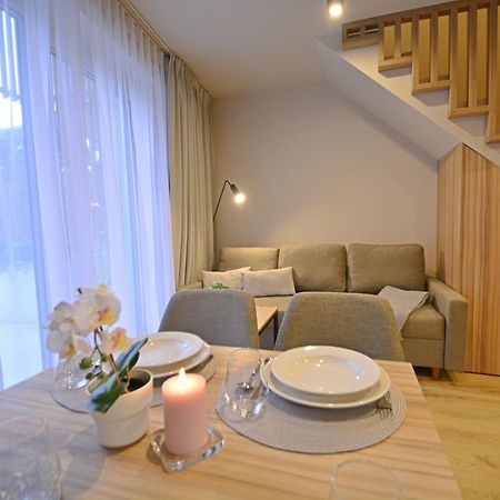 Apartamenty Bryza - Baltycki B-06 Z Tarasem, 100M Od Morza ชวีโนวิชแจ ภายนอก รูปภาพ