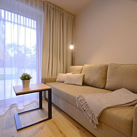 Apartamenty Bryza - Baltycki B-06 Z Tarasem, 100M Od Morza ชวีโนวิชแจ ภายนอก รูปภาพ