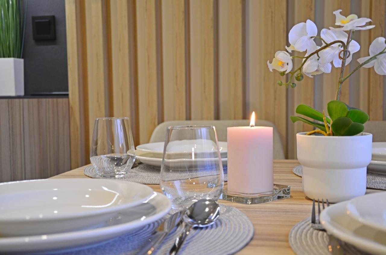 Apartamenty Bryza - Baltycki B-06 Z Tarasem, 100M Od Morza ชวีโนวิชแจ ภายนอก รูปภาพ